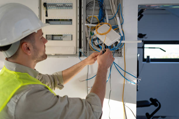 Best Ceiling Fan Installation Electrician  in North Bend, WA